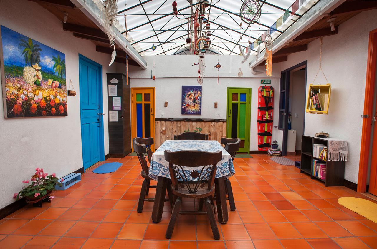 Casa Hospedaje La Bohemia Pasto Bagian luar foto